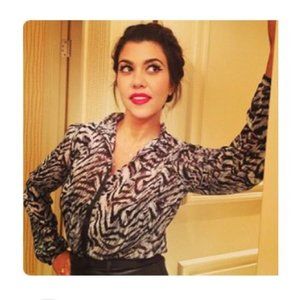 Kardashian kollection blouse white tiger , M